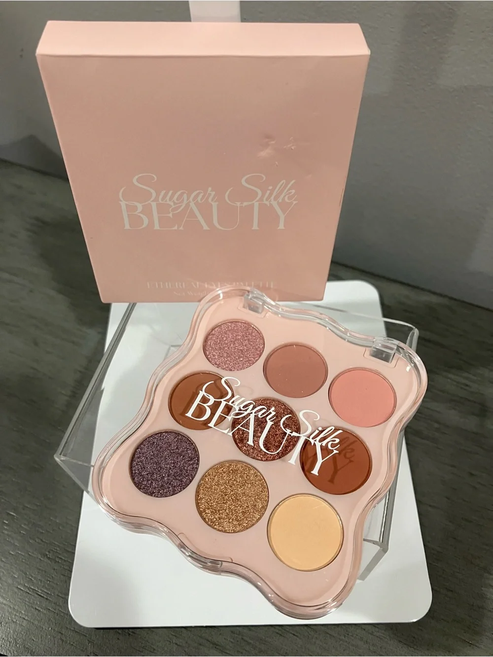 Pink & Neutral Eyeshadow Palette